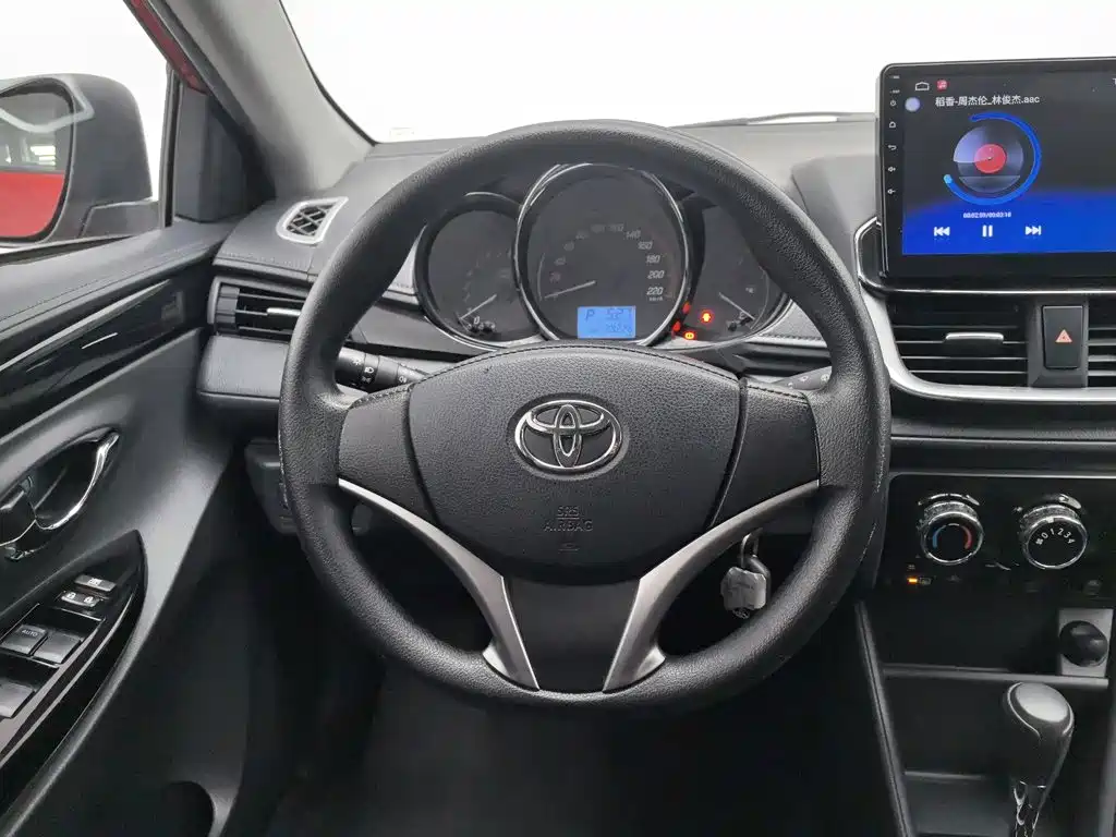 Toyota Yaris L — миниатюра 11