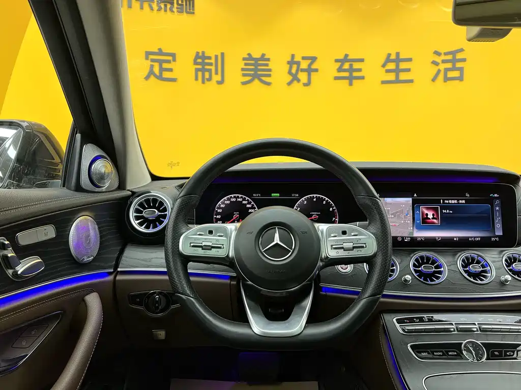 MERCEDES-BENZ E CLASS