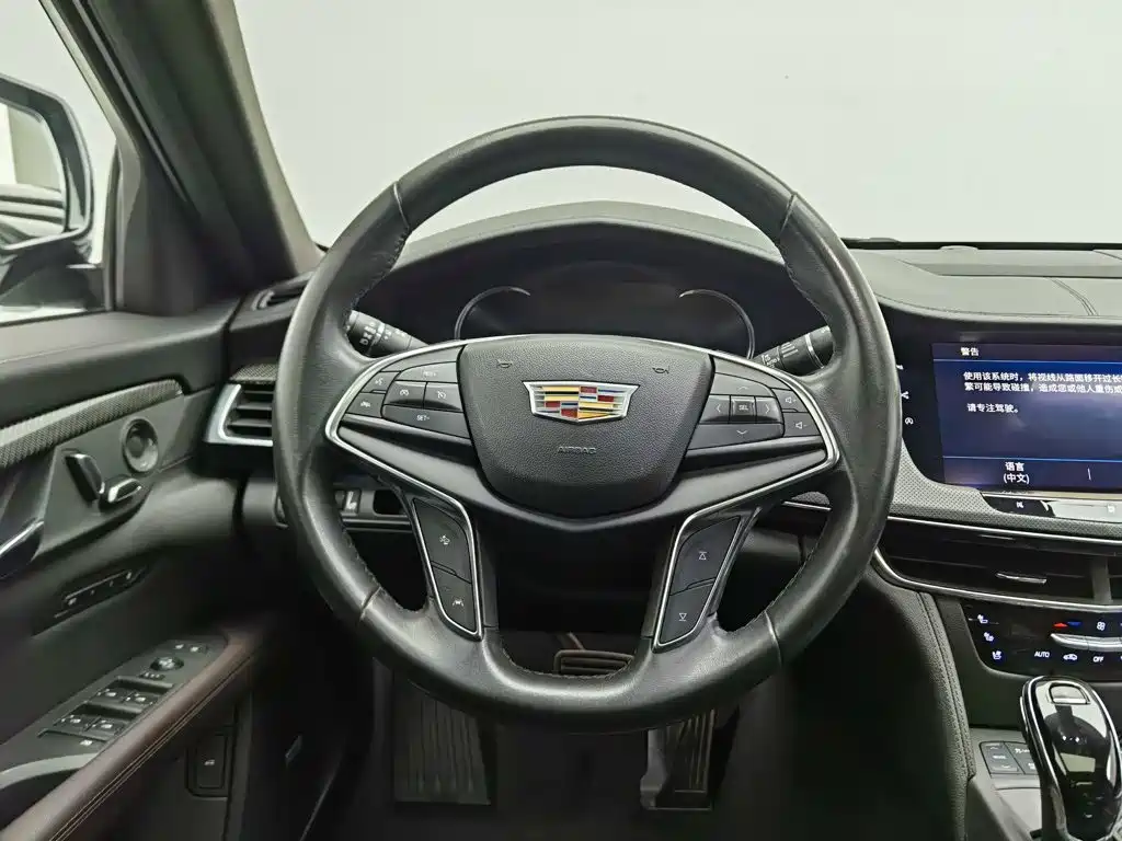 Cadillac CT6 — миниатюра 11