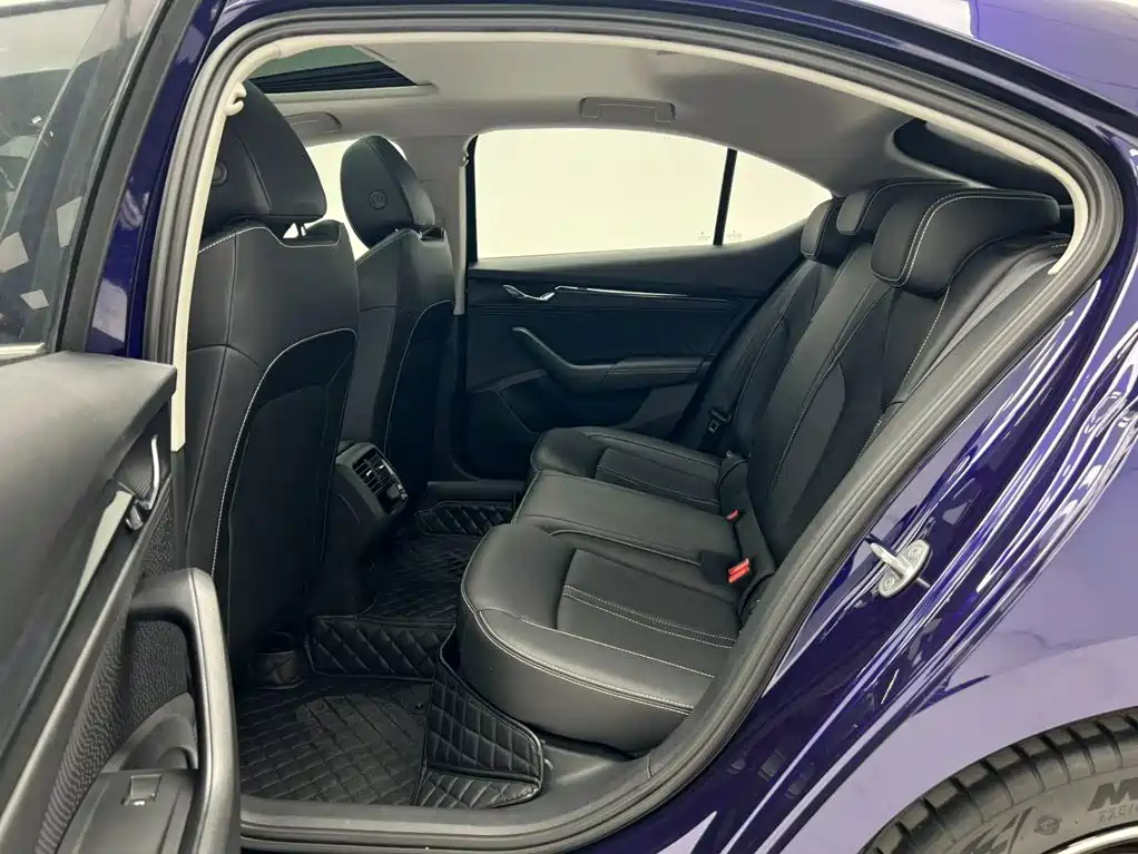 Skoda Octavia — миниатюра 7