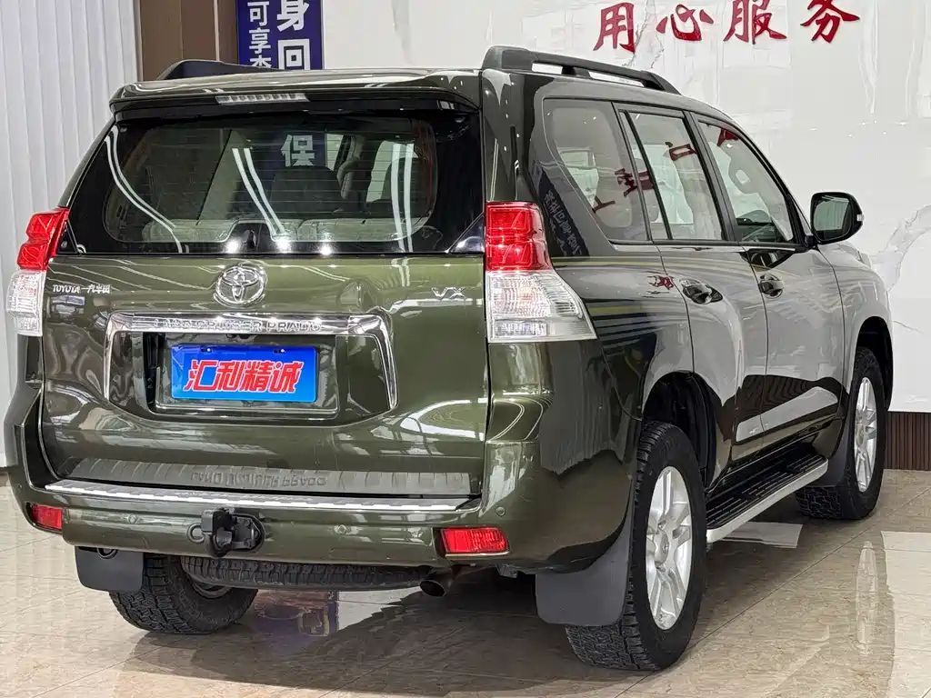 Toyota Land Cruiser Prado 2010 4.0L AT VX NAVI