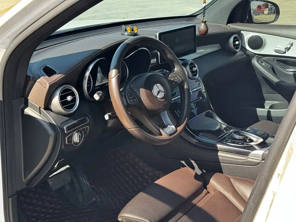 Mercedes-Benz GLC — миниатюра 21