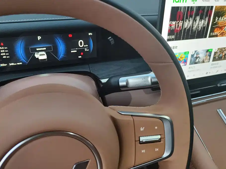 Wuling Xingguang L — миниатюра 16