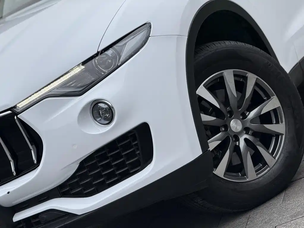 MASERATI LEVANTE