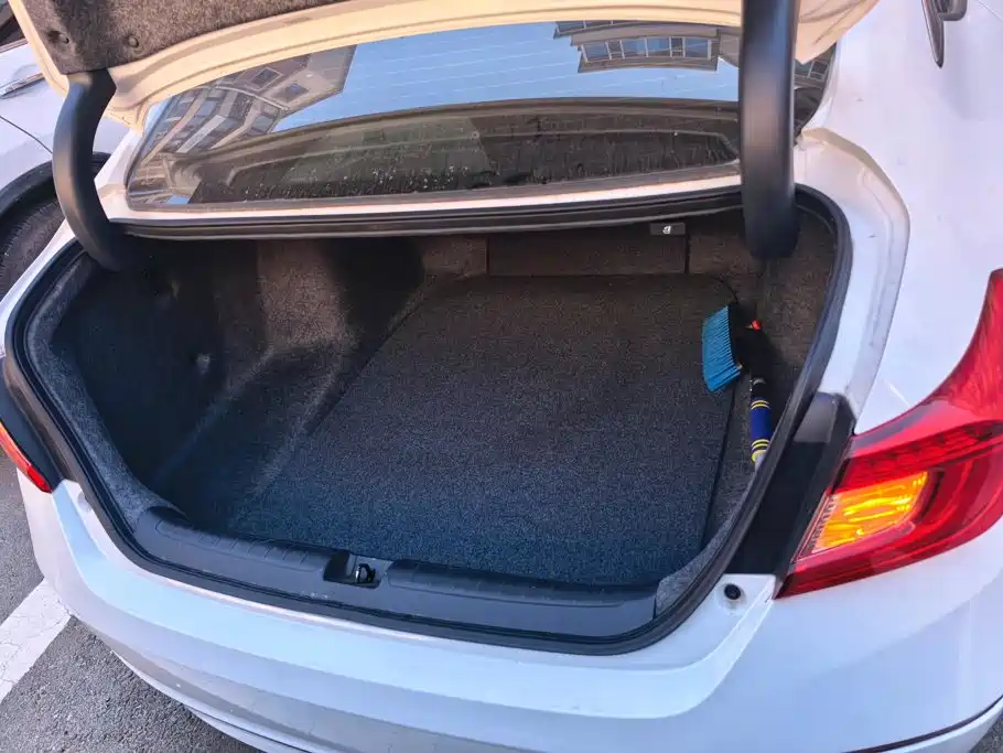 Honda Accord — миниатюра 4