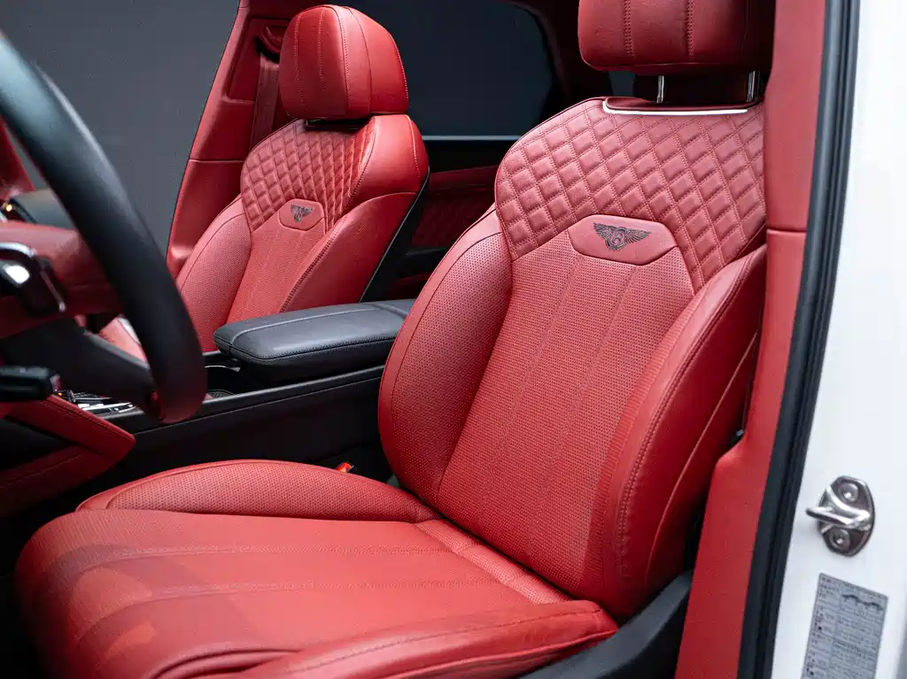 Bentley Bentayga — миниатюра 15
