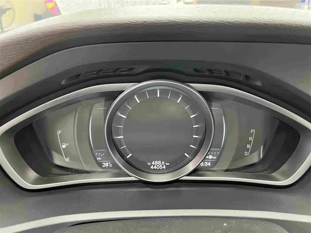 Volvo V40 — миниатюра 5
