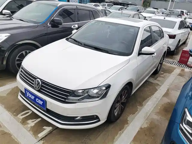 VOLKSWAGEN LAVIDA 2018