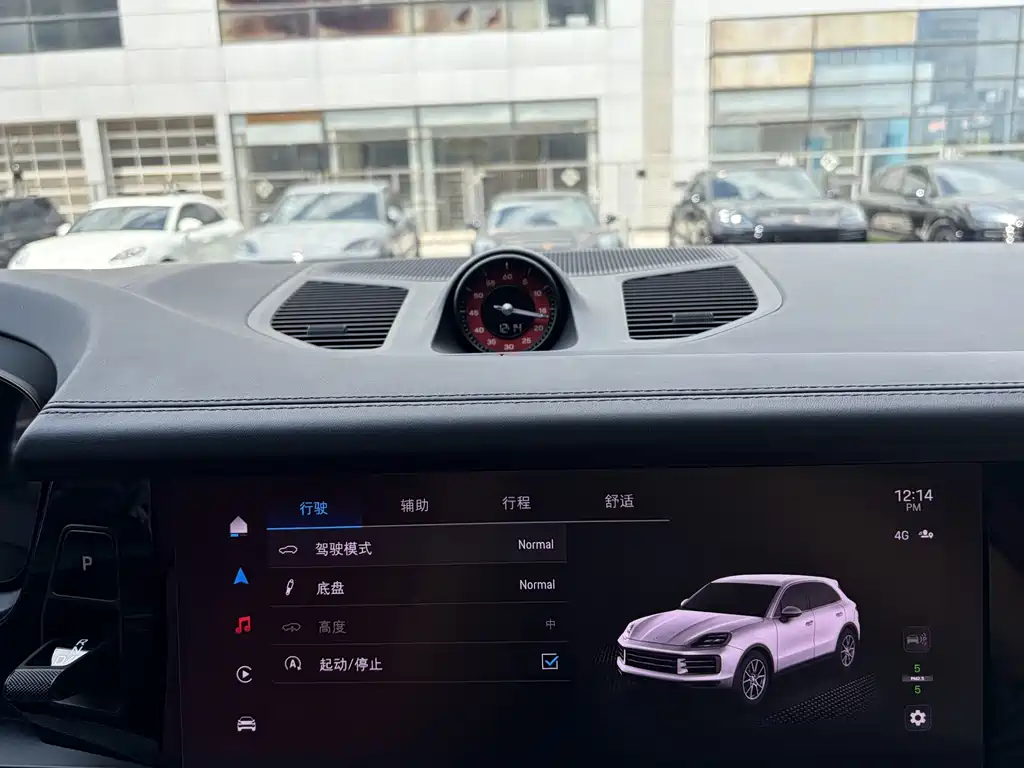 Porsche Cayenne — миниатюра 14