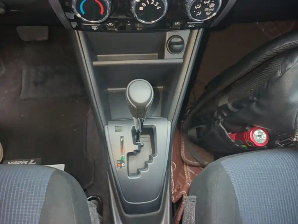 Toyota Yaris L — миниатюра 14