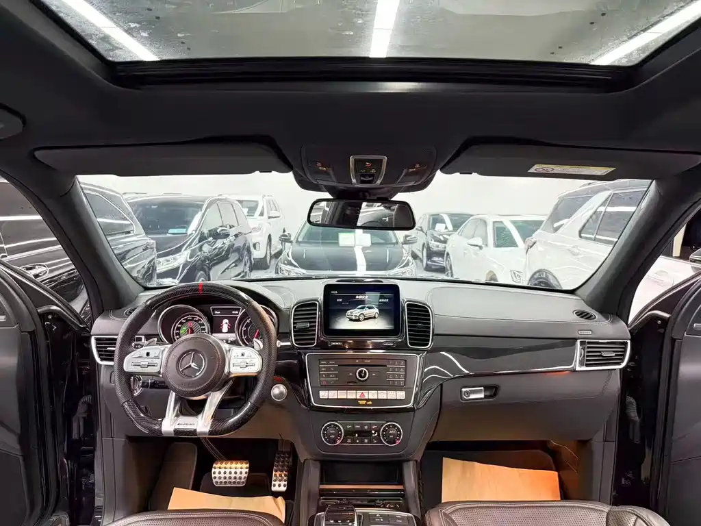 Mercedes-Benz GLS AMG — миниатюра 9