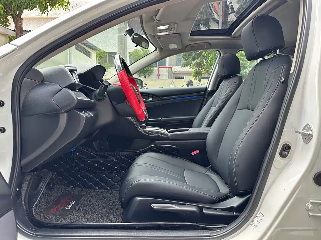 Honda Civic — миниатюра 7