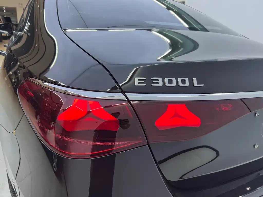 Mercedes-Benz E-Class E 2026 E 300 L Luxury
