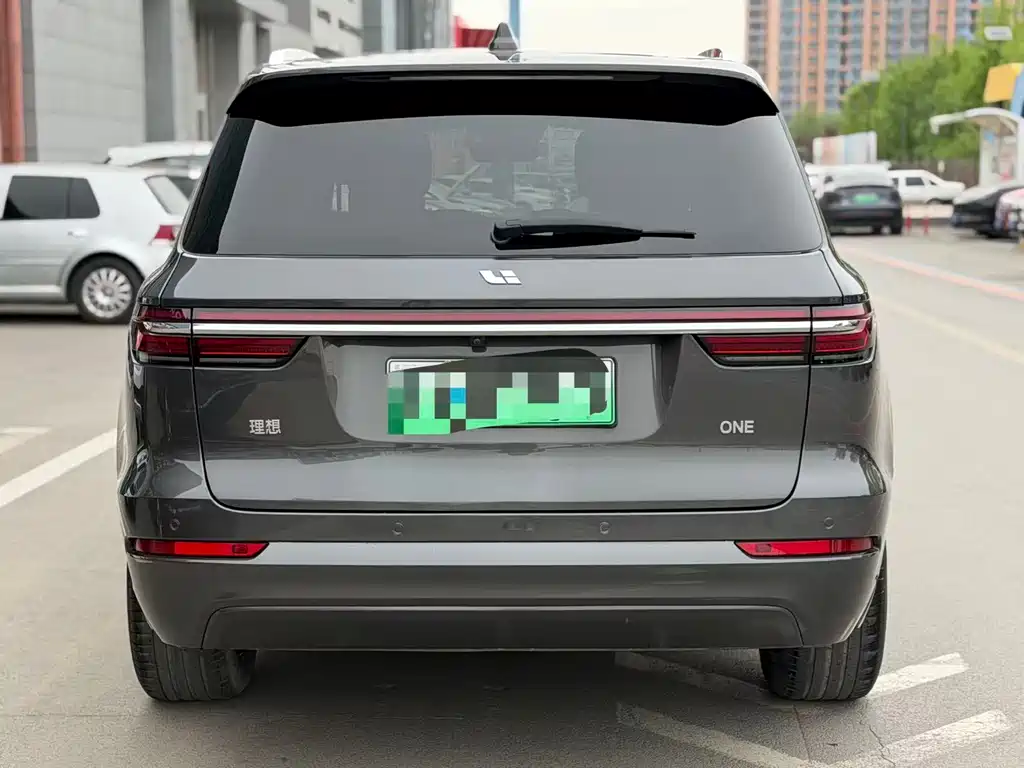 Li Auto ONE 2021 6 мест
