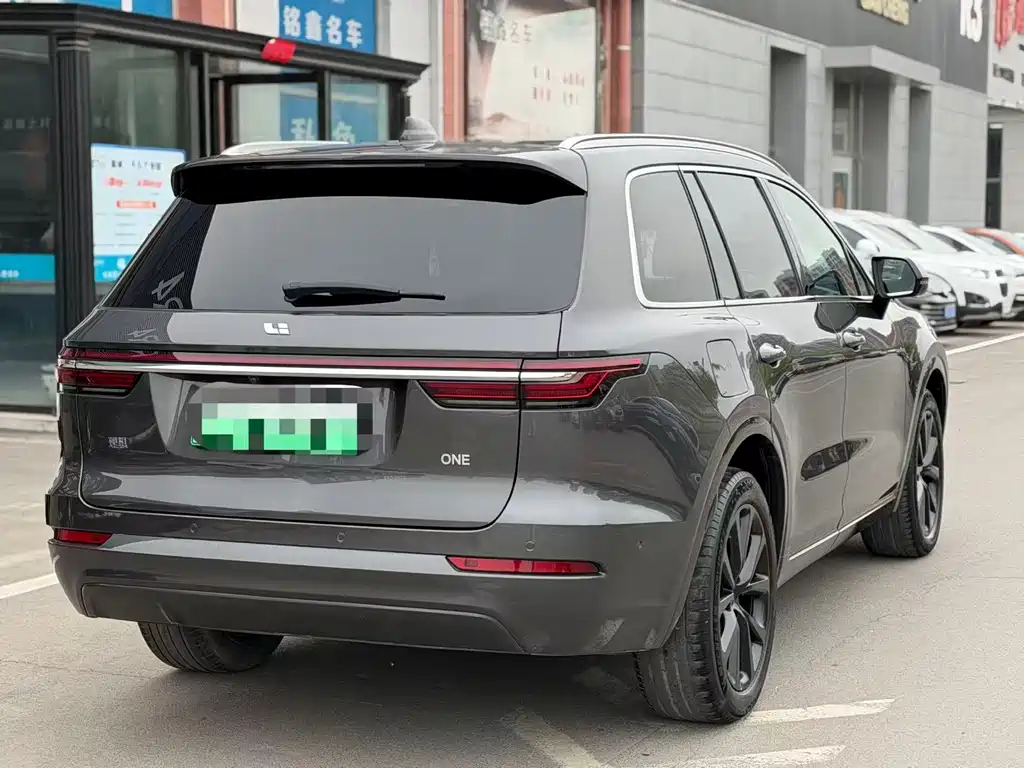 Li Auto ONE 2021 6 мест