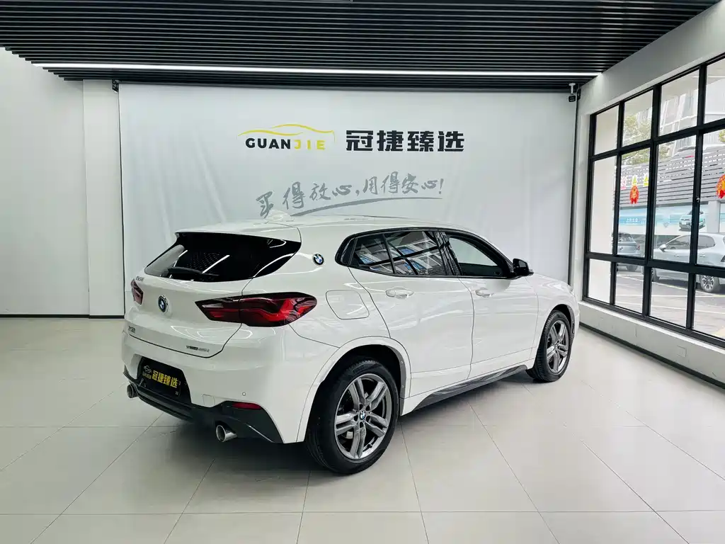 BMW X2