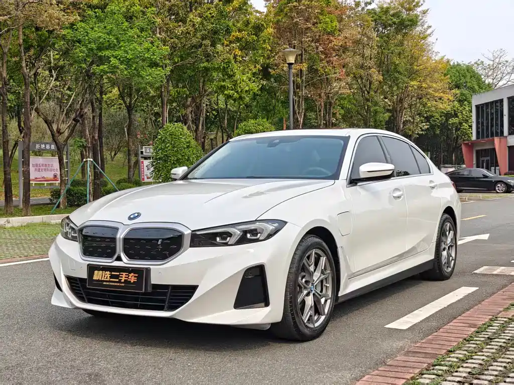BMW i3 2024