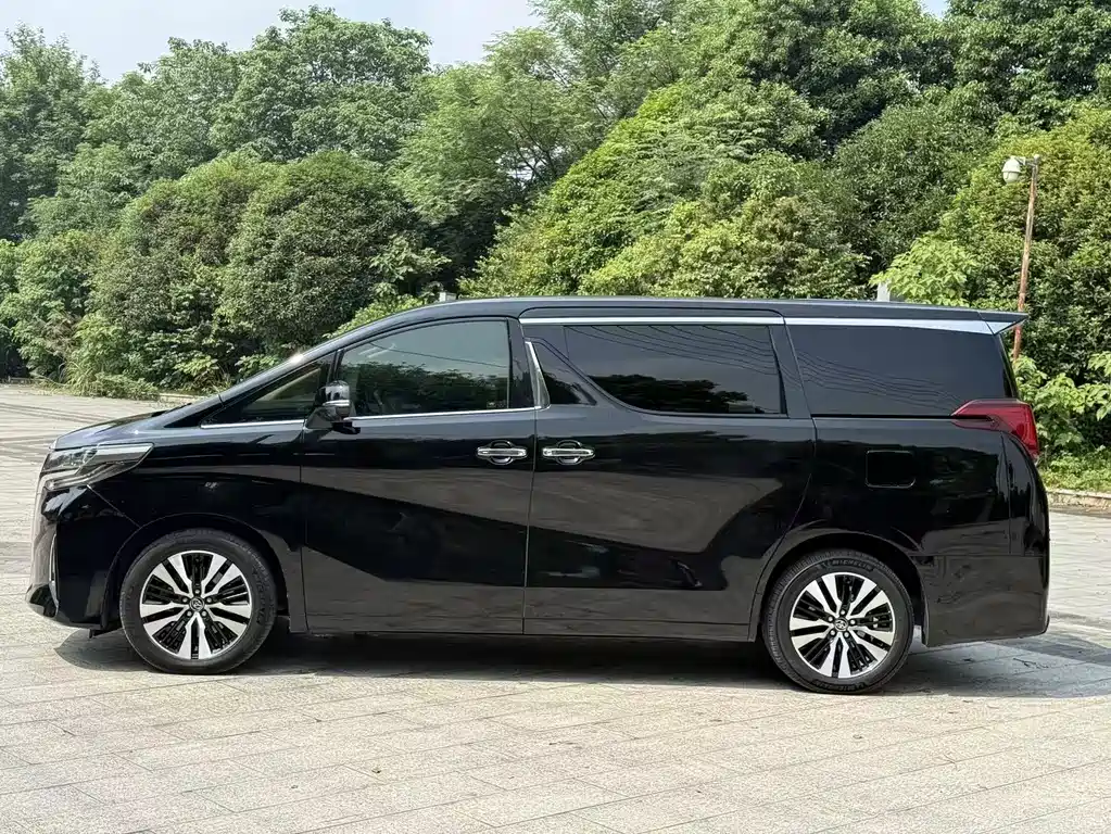 Toyota Alphard 2018 3.5L Luxury