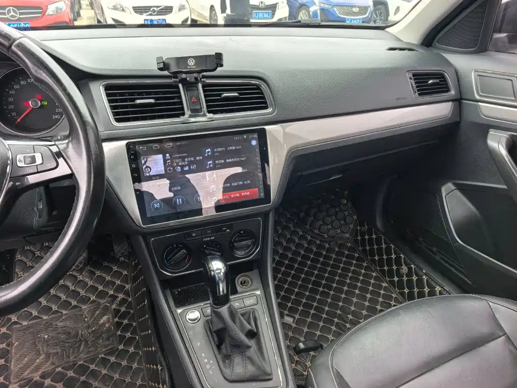 Volkswagen Lavida — миниатюра 12