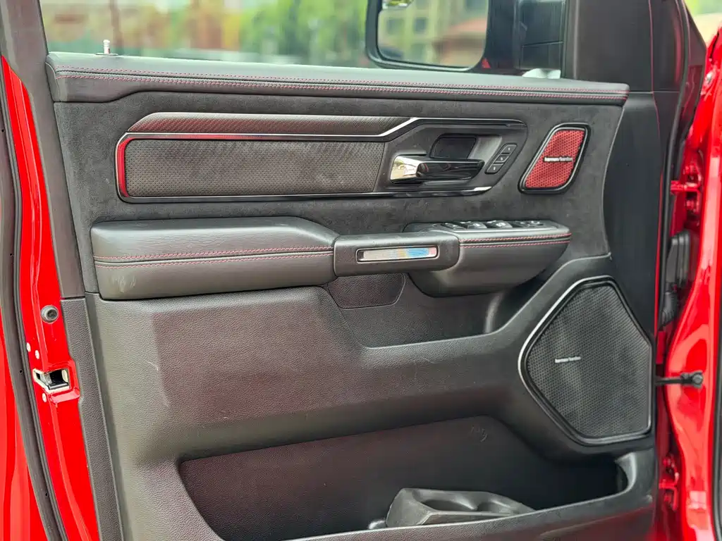 Ram Trucks 2023 6.2T