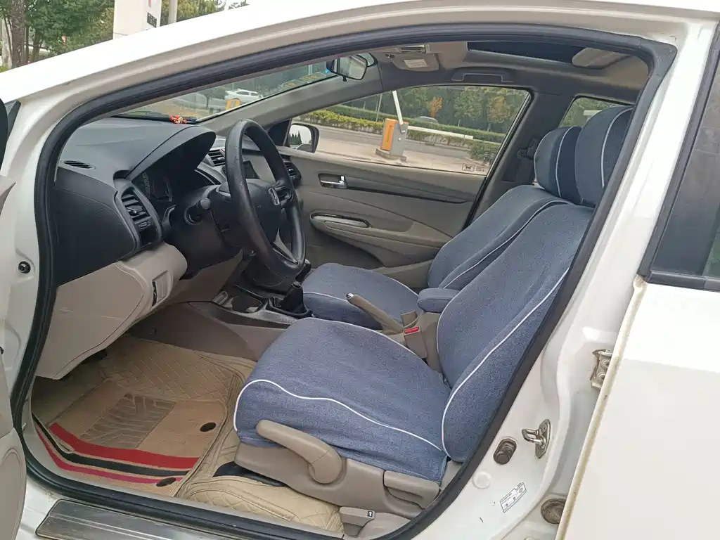 Honda City Classic — миниатюра 7