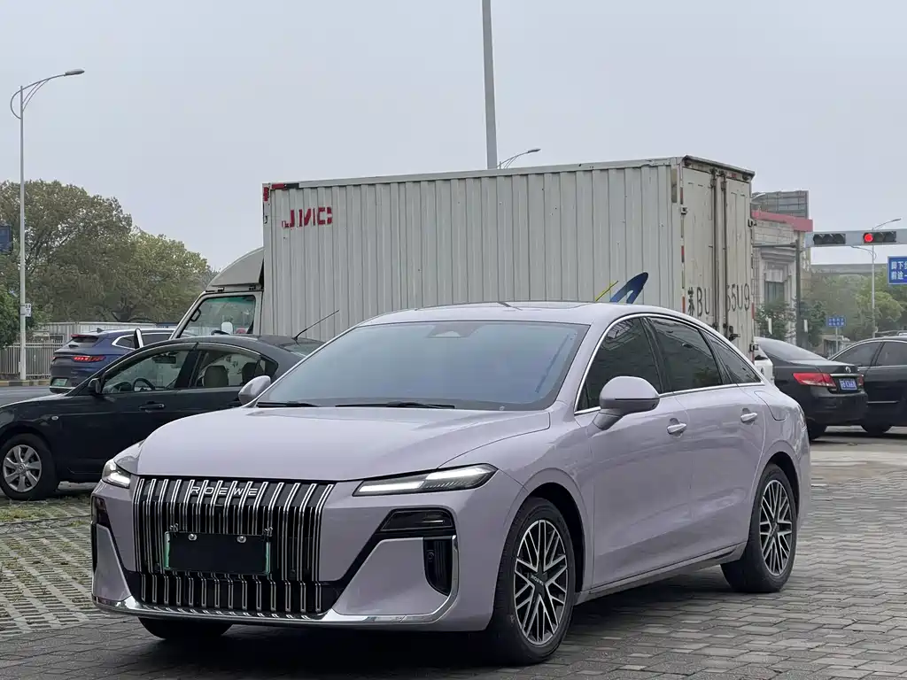 Roewe 荣威M7 DMH 2025