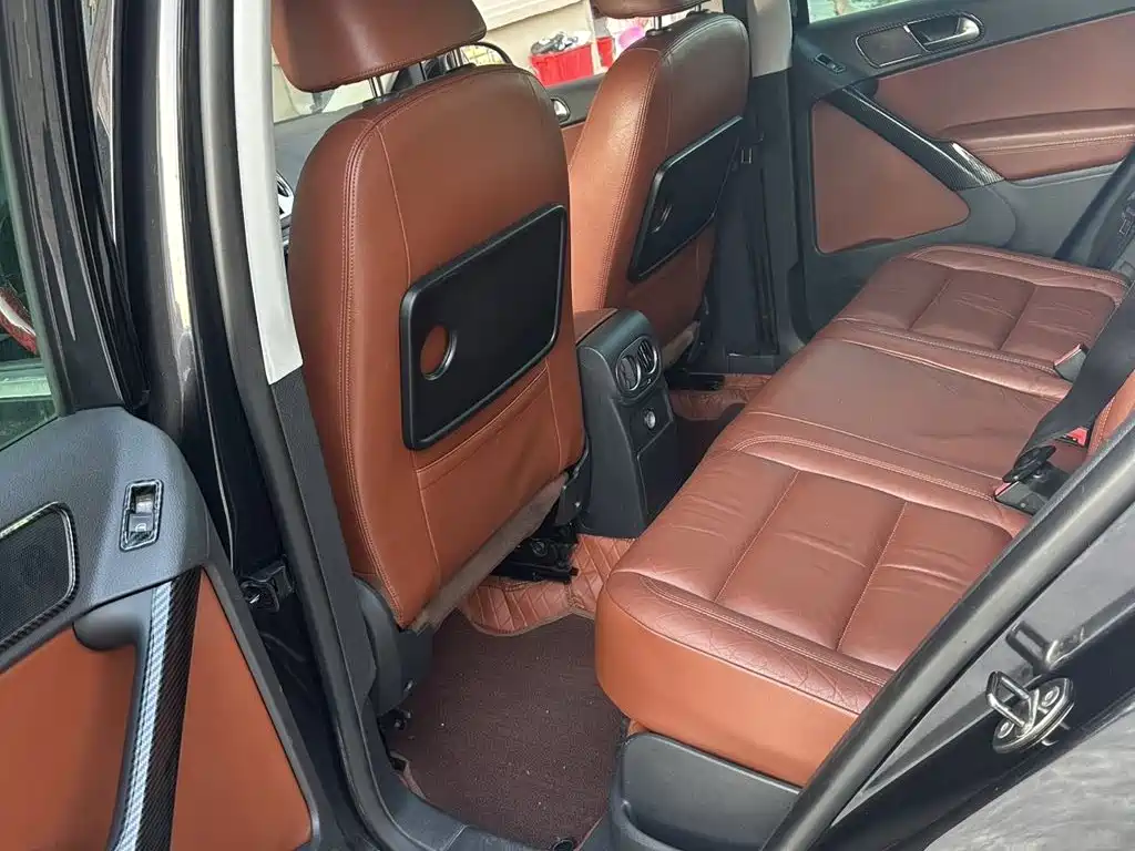 Volkswagen Tiguan 2009 2.0TSI Luxury