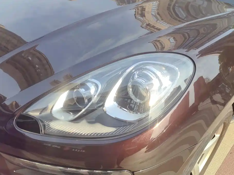 Porsche Macan — миниатюра 5