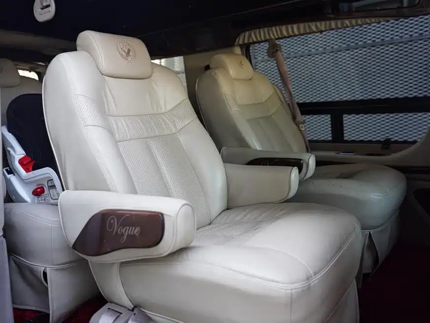 GMC Savana — миниатюра 12