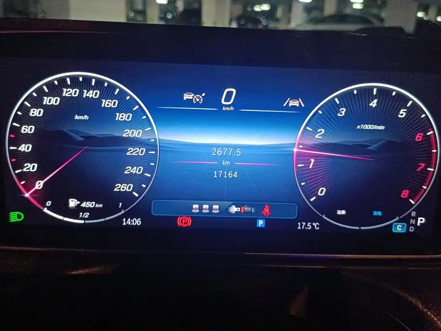 Mercedes-Benz C-Class — миниатюра 14