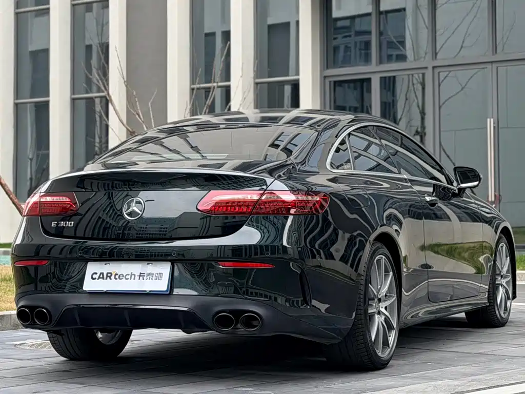 MERCEDES-BENZ E CLASS