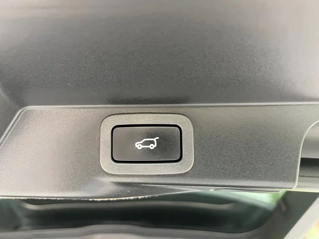 Land Rover Sport — миниатюра 23