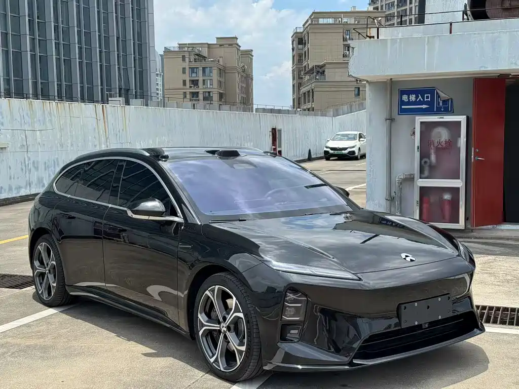 2025 Nio ET5 - zdjęcie 1 z 12