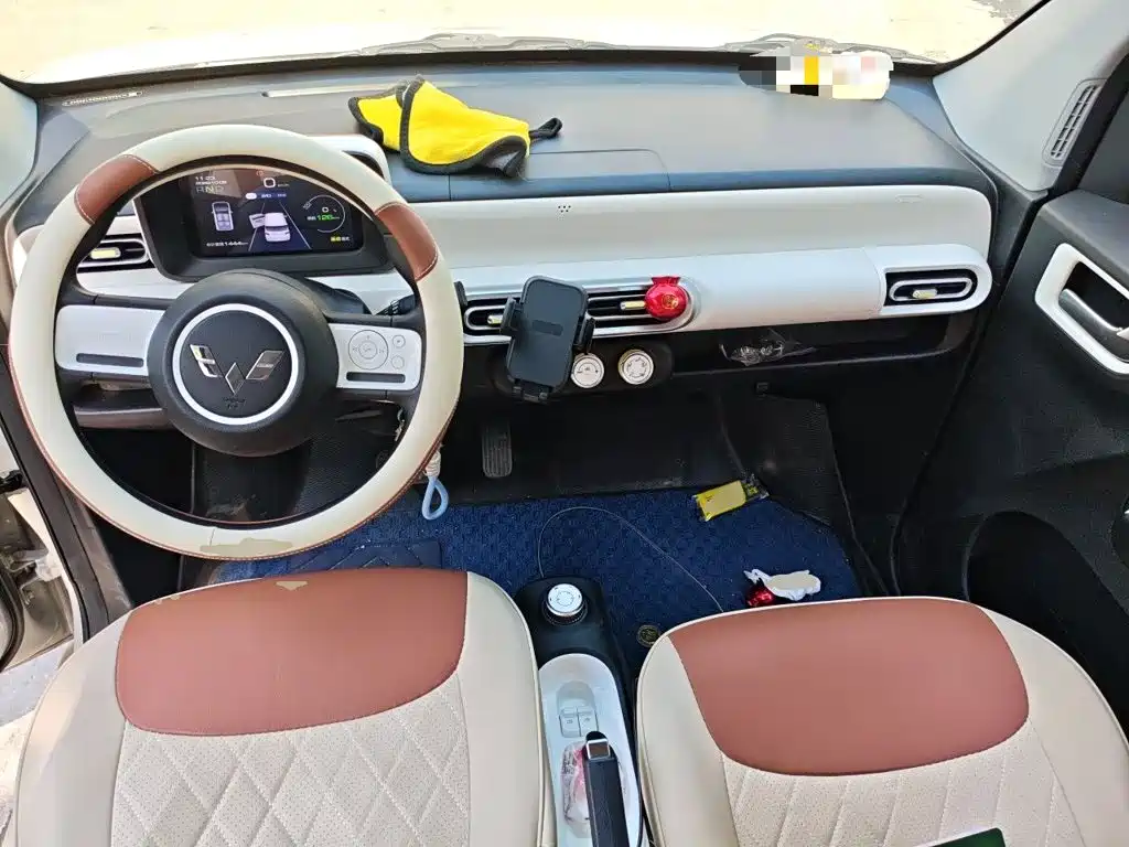 Wuling MINIEV — миниатюра 10