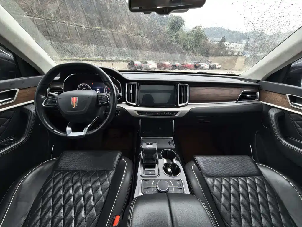 Hongqi HONGQI HS7