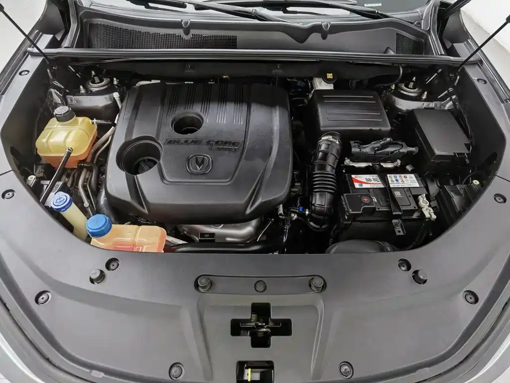 Changan Changan CS75PLUS — миниатюра 6