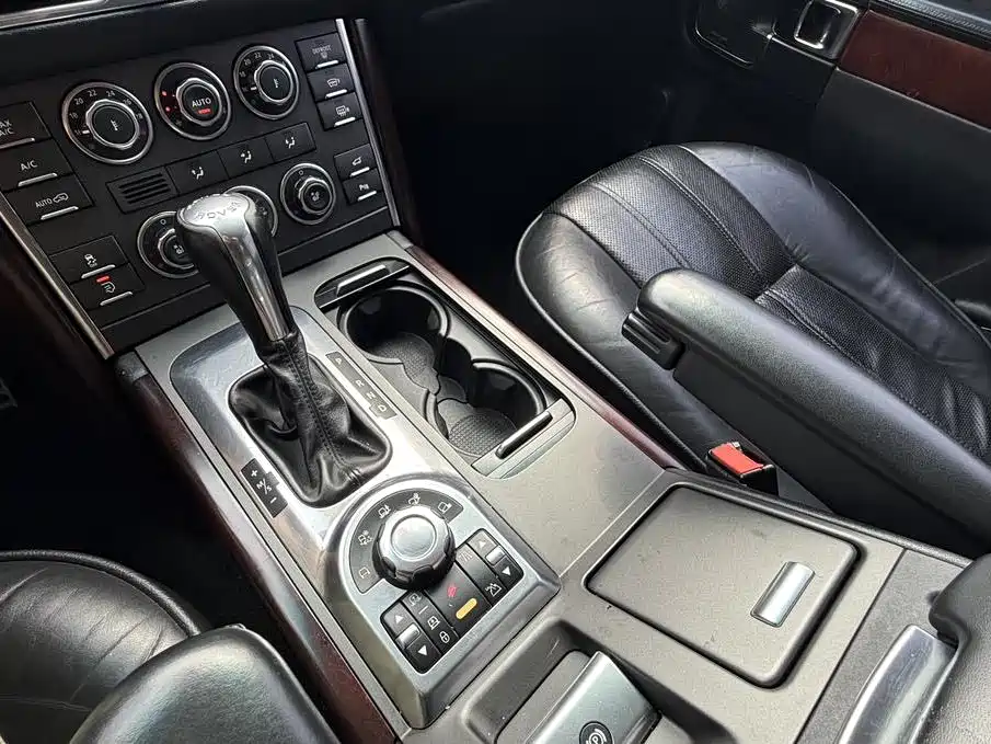 Land Rover Range Rover — миниатюра 36