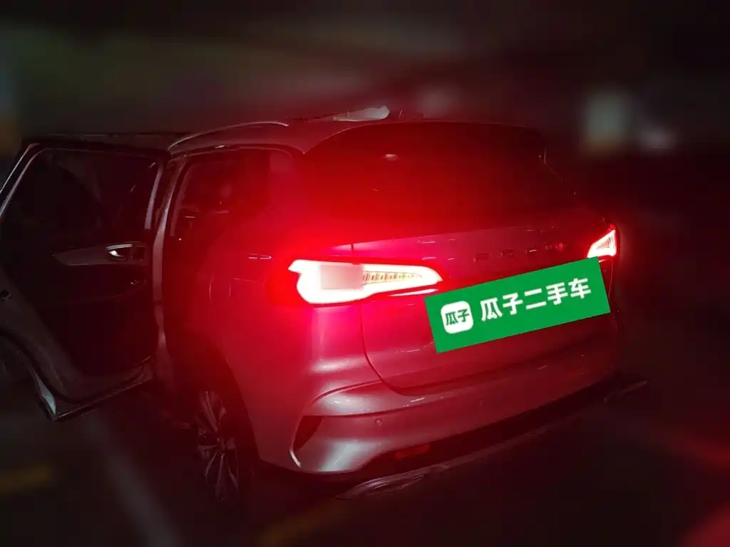Roewe RX5 MAX — миниатюра 4