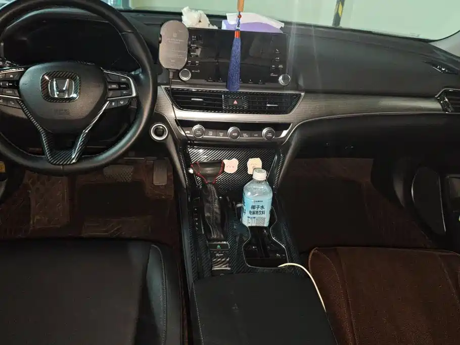Honda Accord — миниатюра 12
