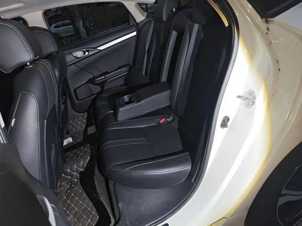 Honda Civic — миниатюра 13