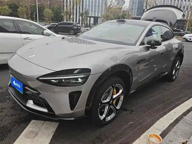 XIAOMI CAR XIAOMI YU7 2025