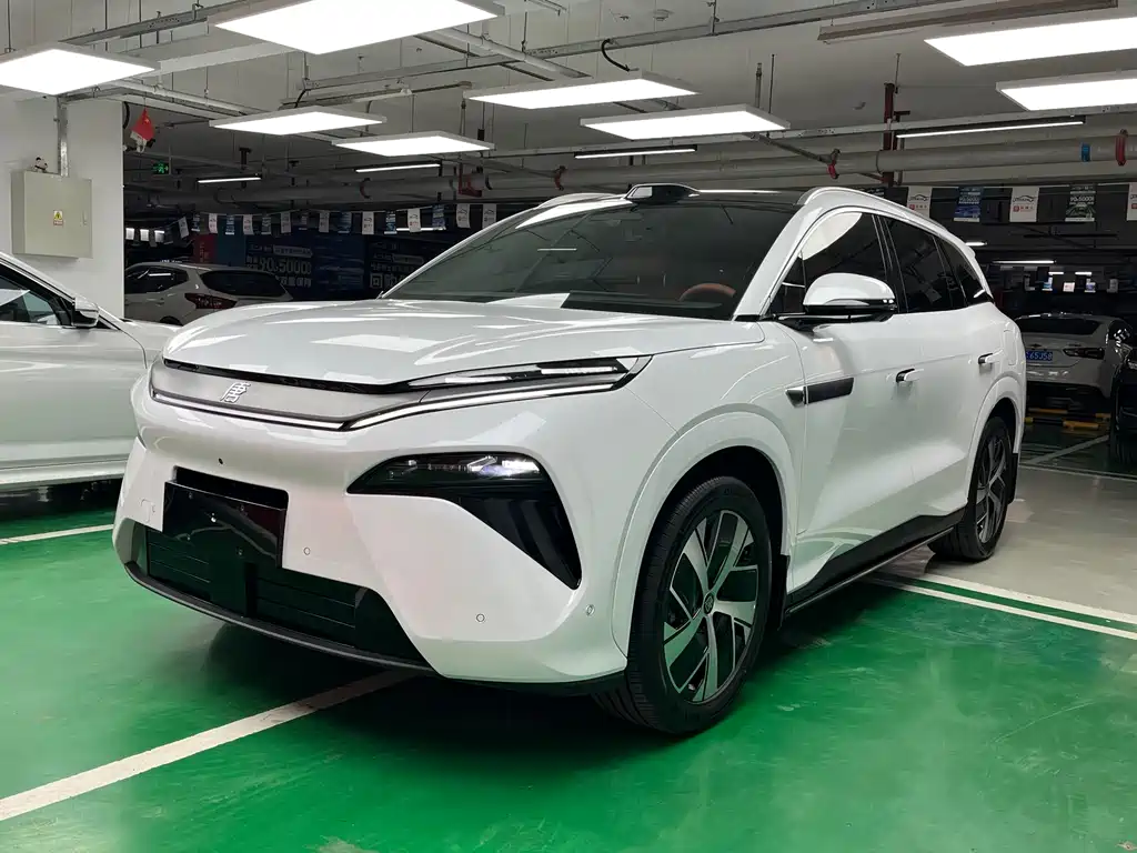 Byd 唐L 2025