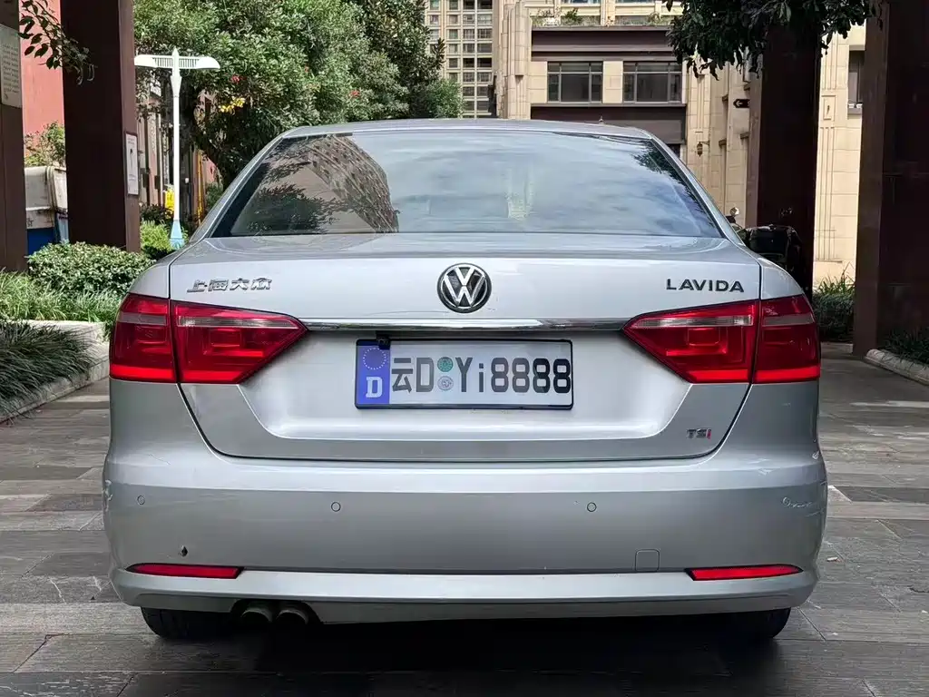 Volkswagen Lavida — миниатюра 8