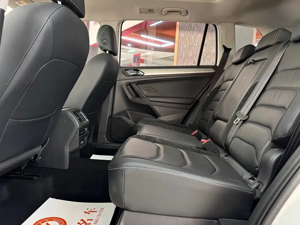 Volkswagen Tiguan L — миниатюра 8