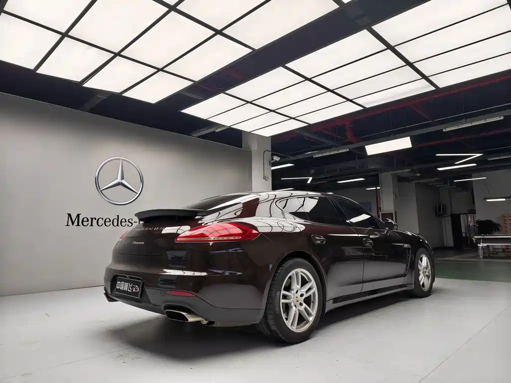 Porsche Panamera — миниатюра 5