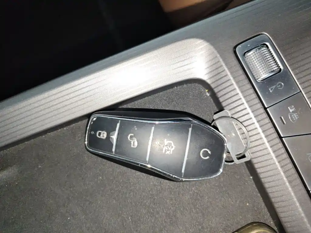 BYD Han L — миниатюра 9