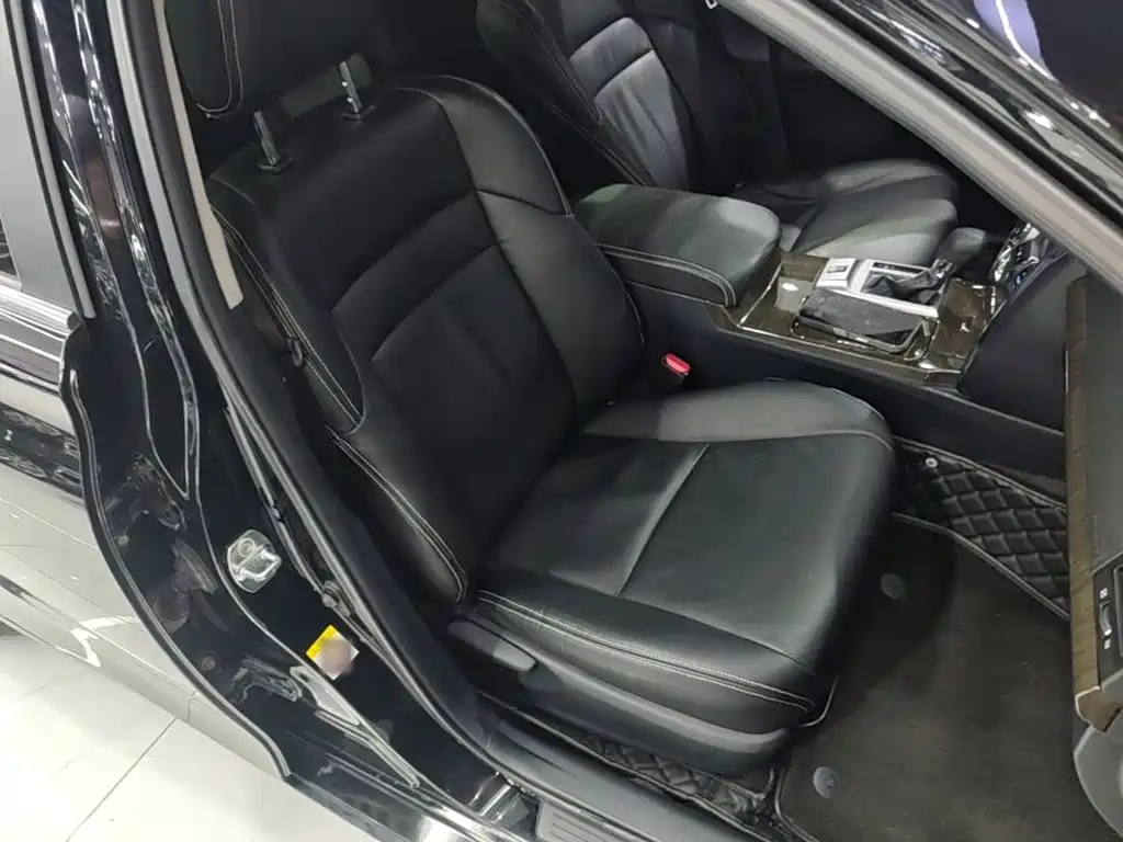 Toyota Reiz — миниатюра 4