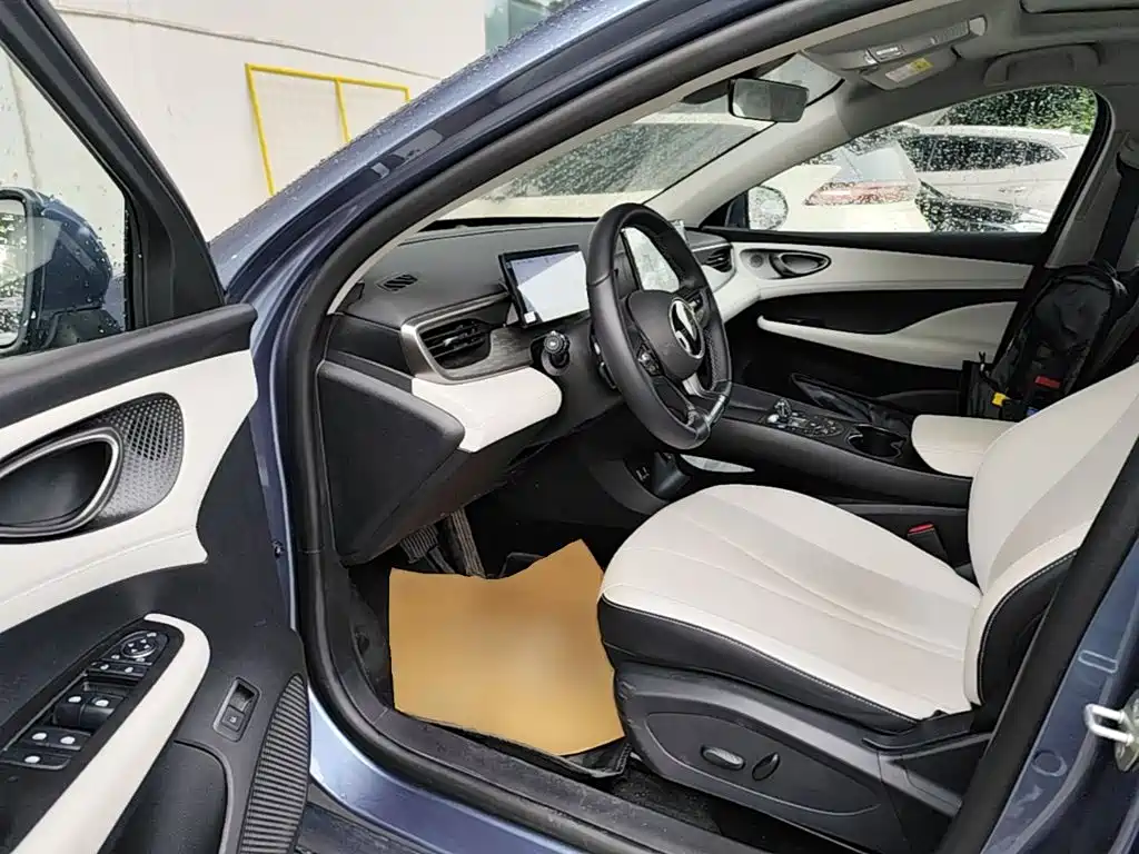 BYD Seal 05 DM-i — миниатюра 16