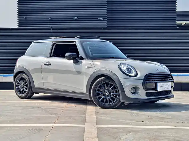 MINI 