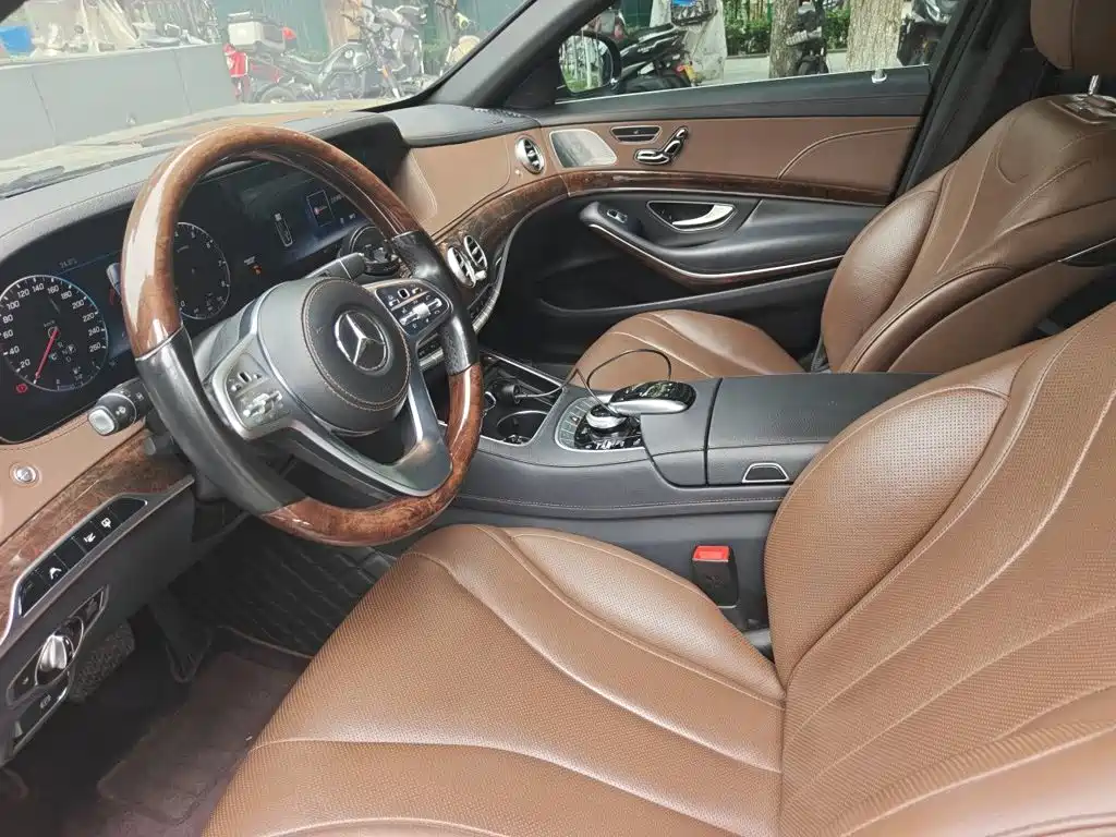 Mercedes-Benz S-Class — миниатюра 16